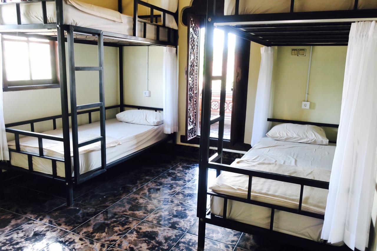 Inn Between Убуд Екстер'єр фото